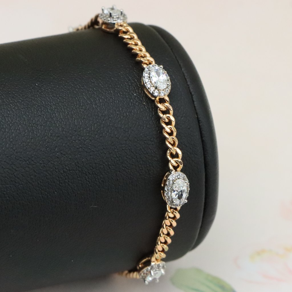 "Elegant Oval Crystal Rose Gold Bracelet With Classic Chain Design, Xpbl0827